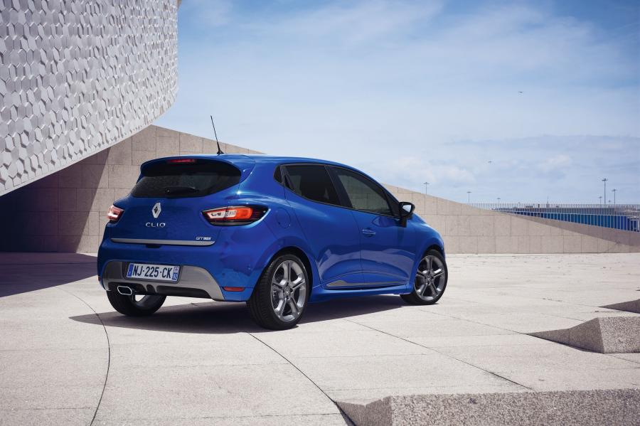  Renault Clio GT Line 2016 года  (фото 25 из 38)